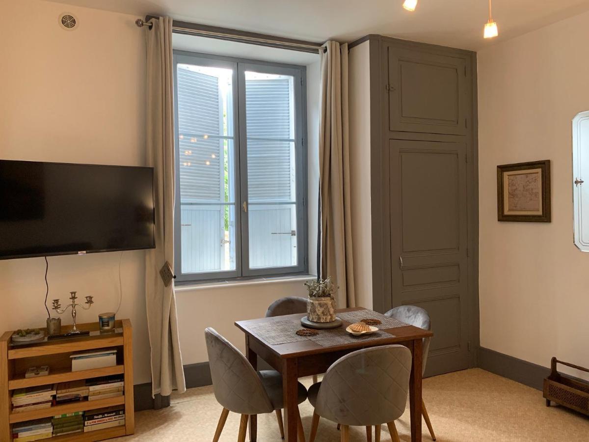La Cour Pavee, T2 Lumineux, Cosy, Confort 55 M2 Saint-Léonard-de-Noblat المظهر الخارجي الصورة